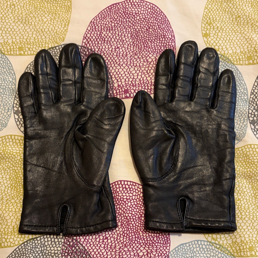 Thinsulate Black Leather Gloves - image 2